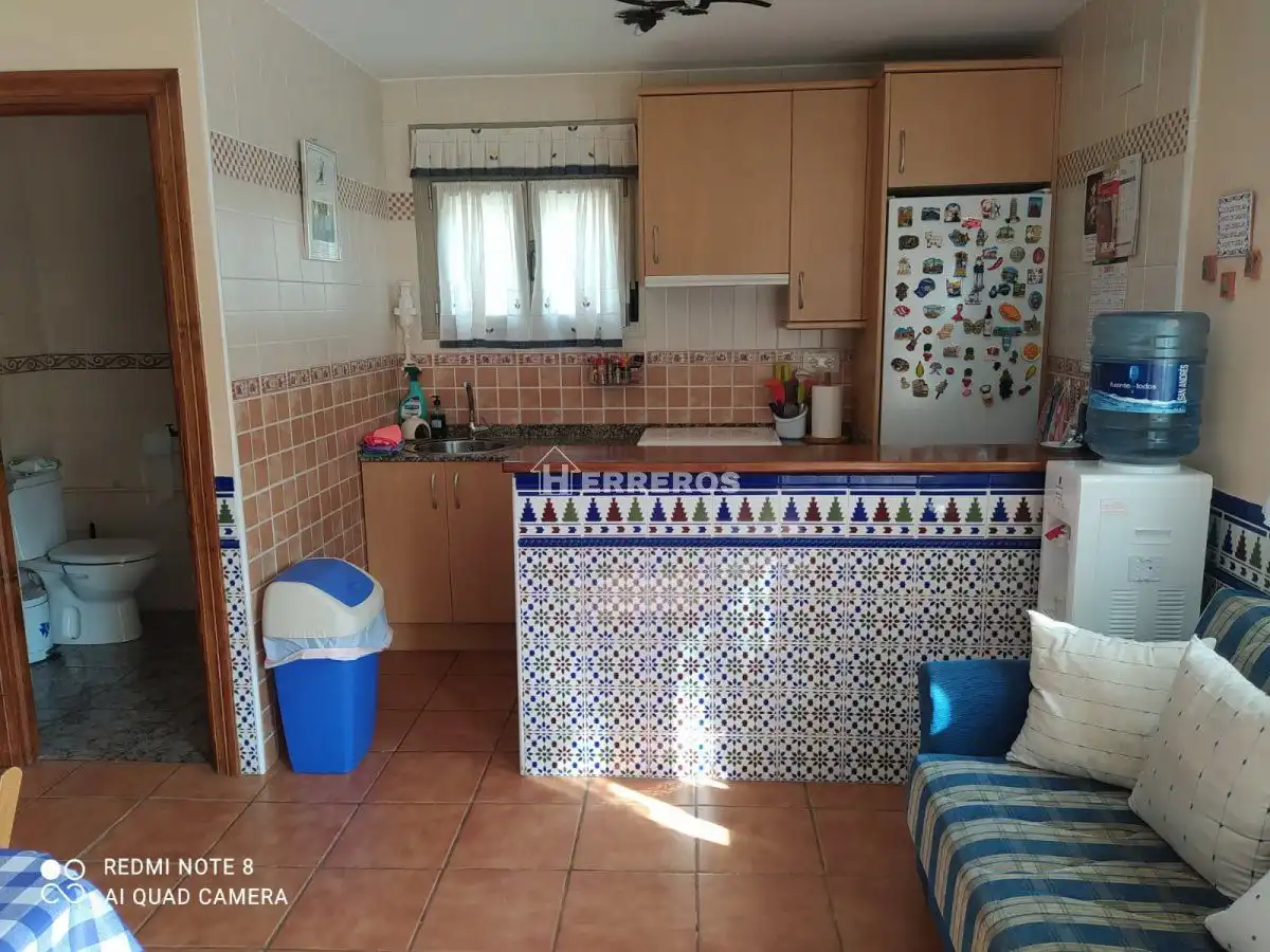 Cuina de Casa o xalet en venda en Murillo de Río Leza amb Calefacció, Traster i Moblat