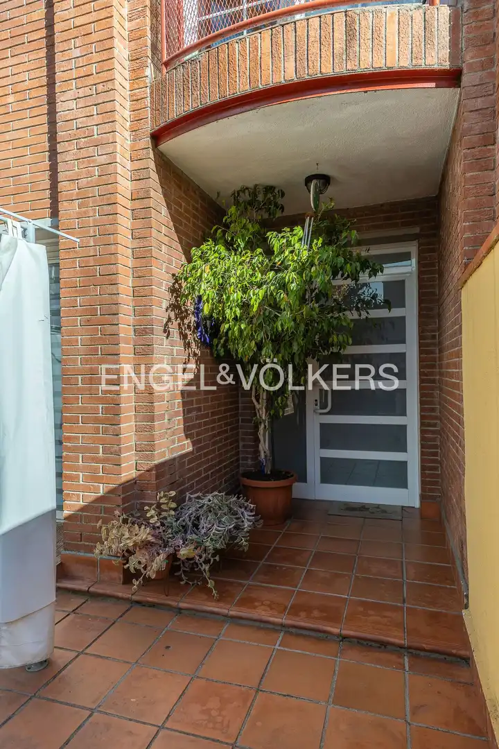 Casa adosada en venda en Sabadell amb Aire condicionat, Calefacció i Jardí privat