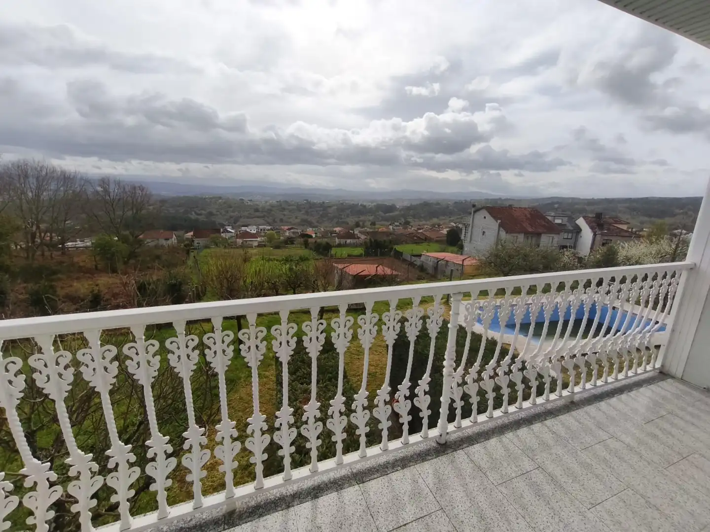 Terrace of Houses for sale in Toén  with Heating, Private garden and Parquet flooring