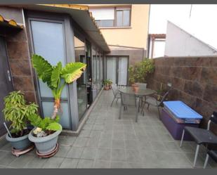 Terrassa de Casa o xalet en venda en Montcada i Reixac amb Jardí privat