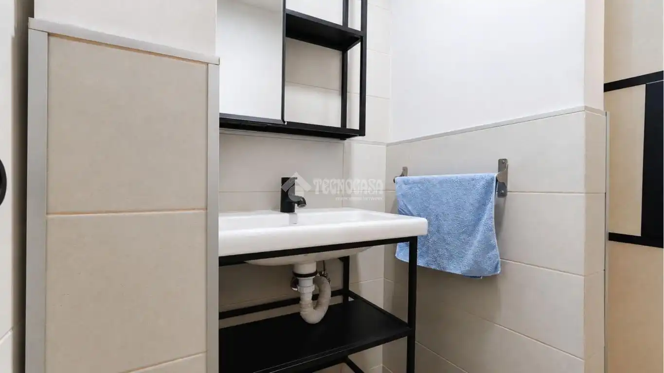 Bathroom of Study for sale in Santa Cruz de Tenerife  with Air Conditioner