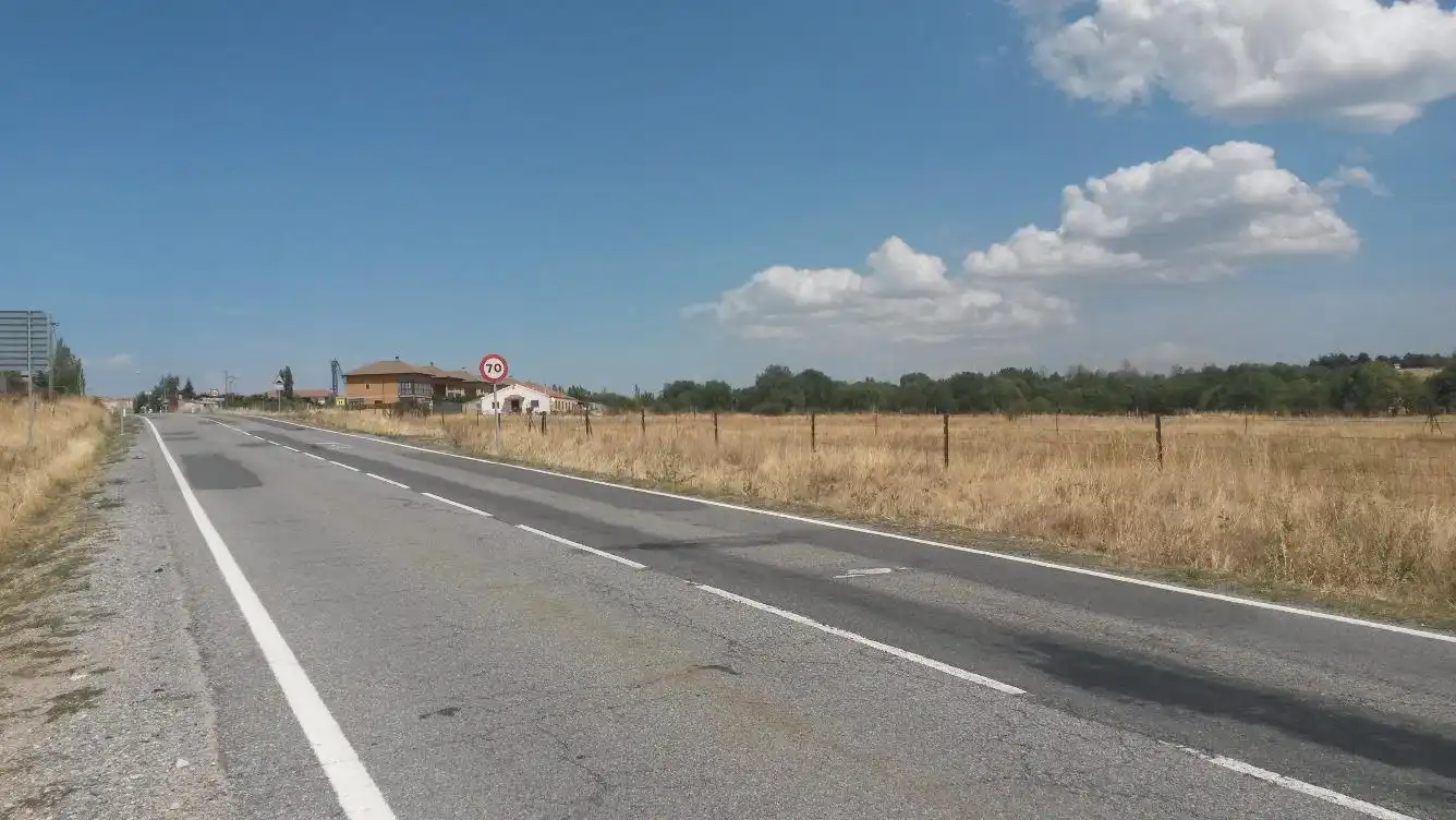 Terreno industrial en venta en Torrecaballeros