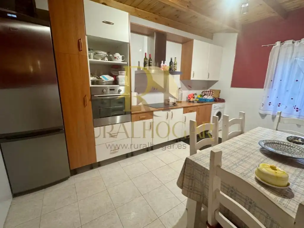 Houses for sale in Zotes del Páramo