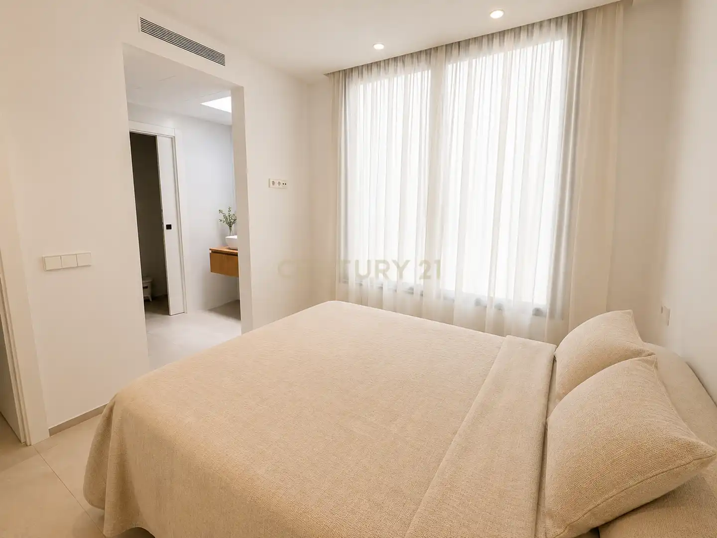 Dormitori de Casa o xalet de lloguer en Santa Eulària des Riu amb Aire condicionat, Jardí privat i Traster