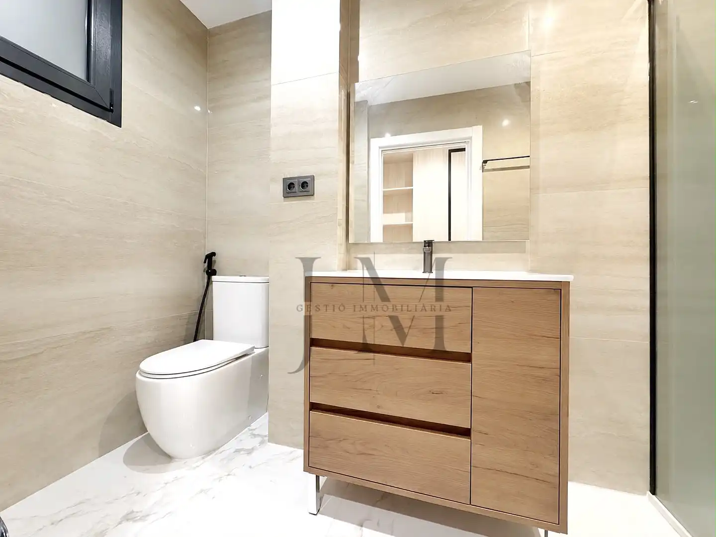 Badezimmer von Erdgeschoss zum Verkauf in Llevant