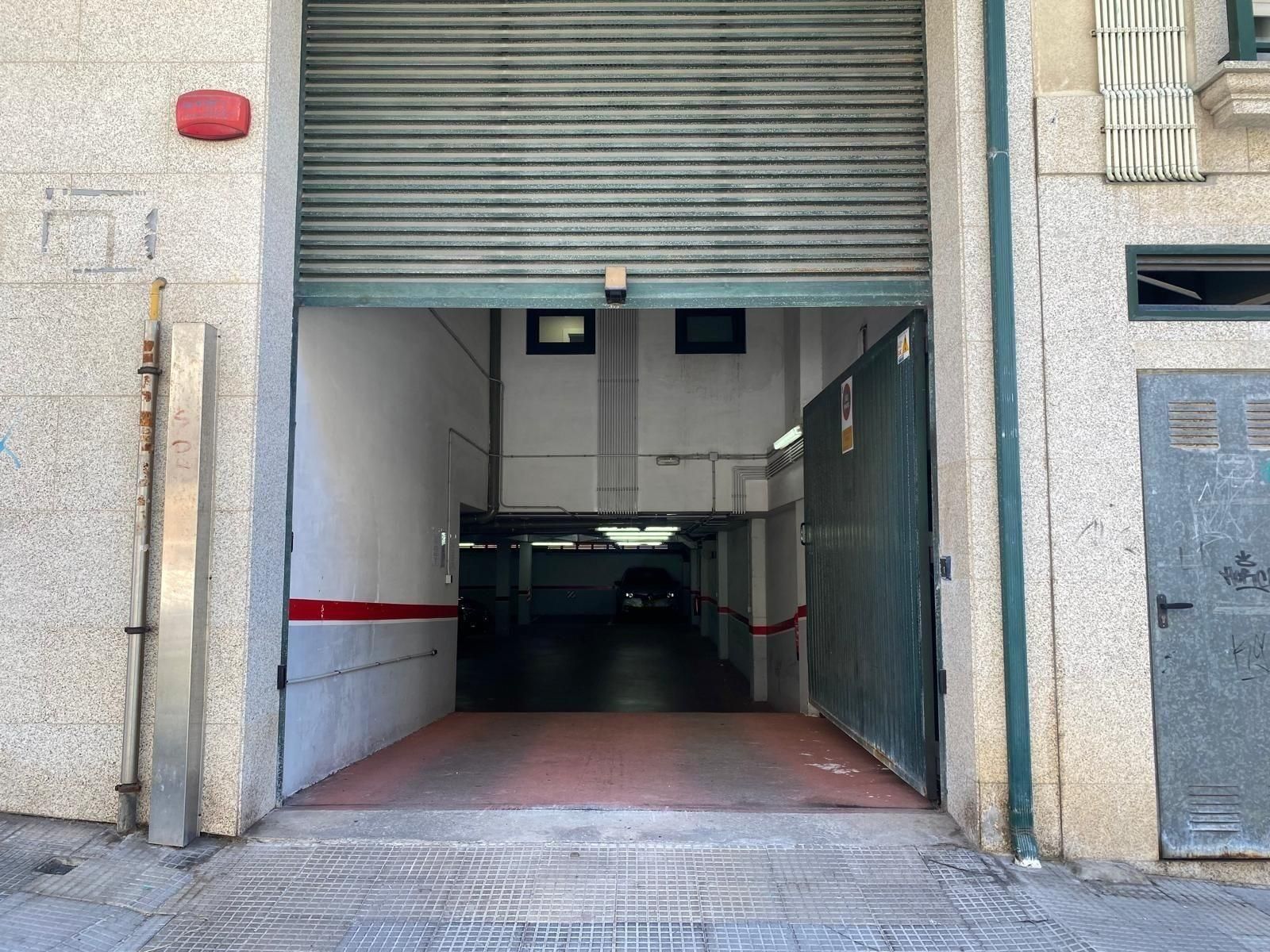 Aparcament de Garatge en venda en Cambre 