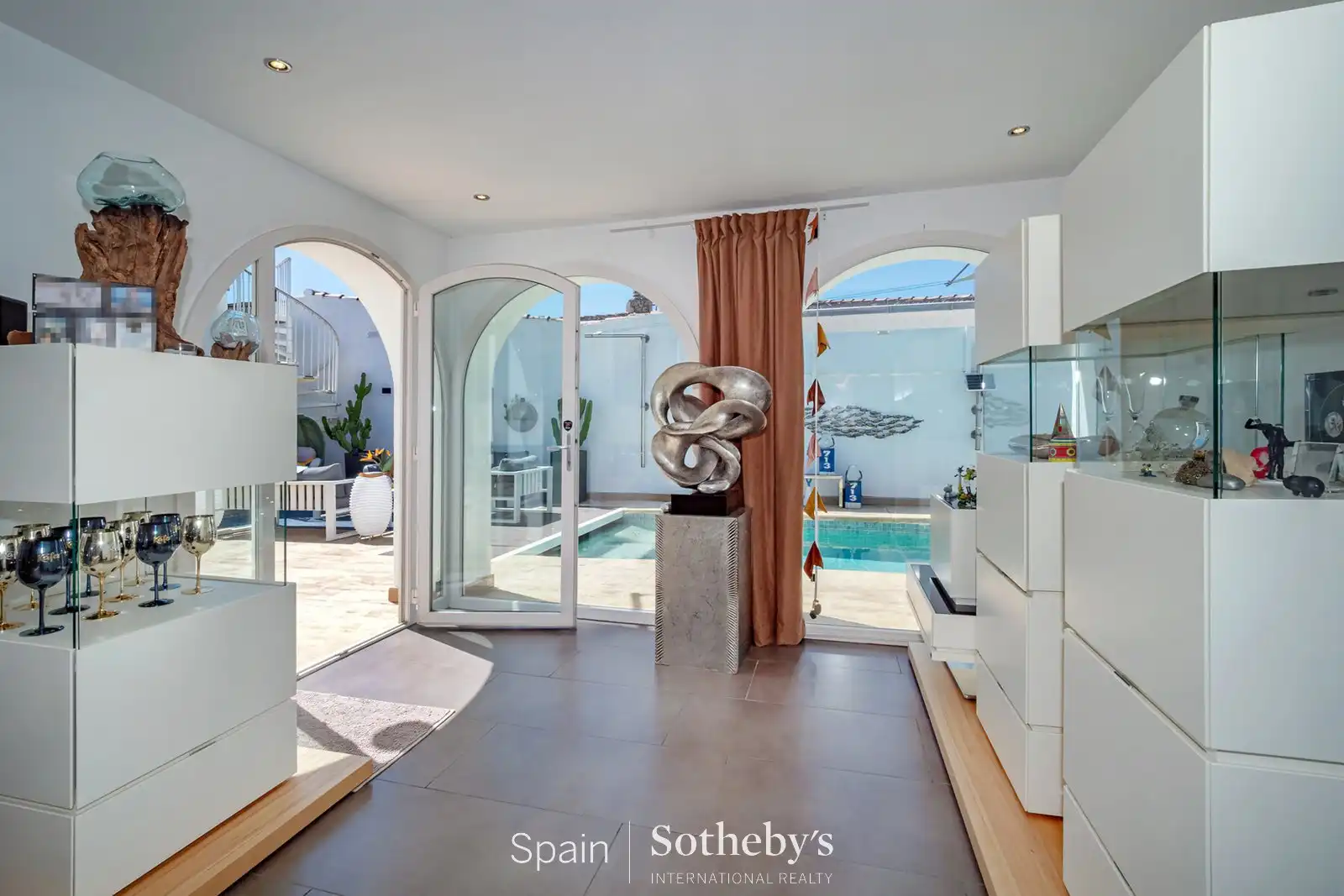Casa con piscina in vendita a Carrer Montgrí, imagen 5