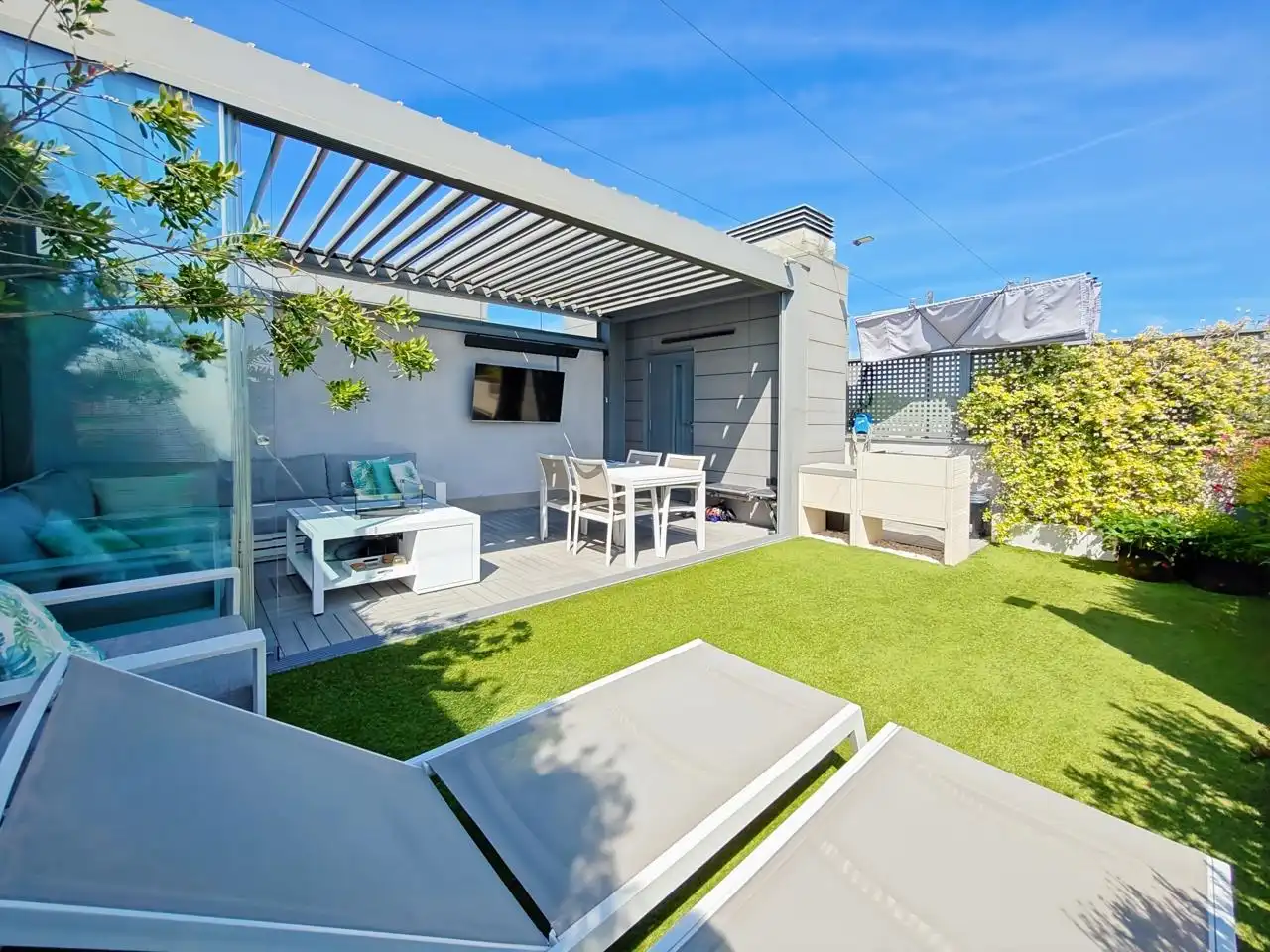 Terraza de Dúplex en venta en Madrid con Aire acondicionado, Calefacción y Trastero