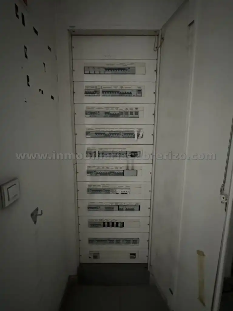 Commercial properties for rent in  Logroño  with Air Conditioner and Heating