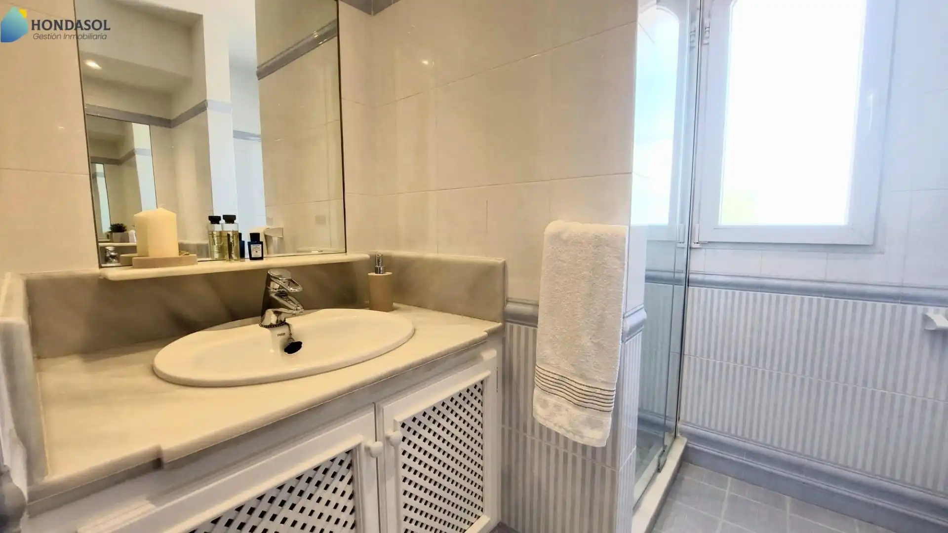 Bany de Casa o xalet en venda en Cartagena amb Aire condicionat, Jardí privat i Terrassa