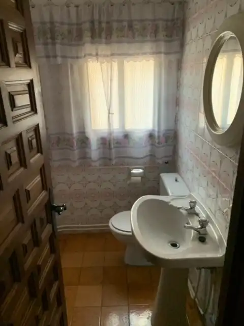 Baño de Casa o chalet en venta en La Adrada  con Calefacción, Jardín privado y Trastero