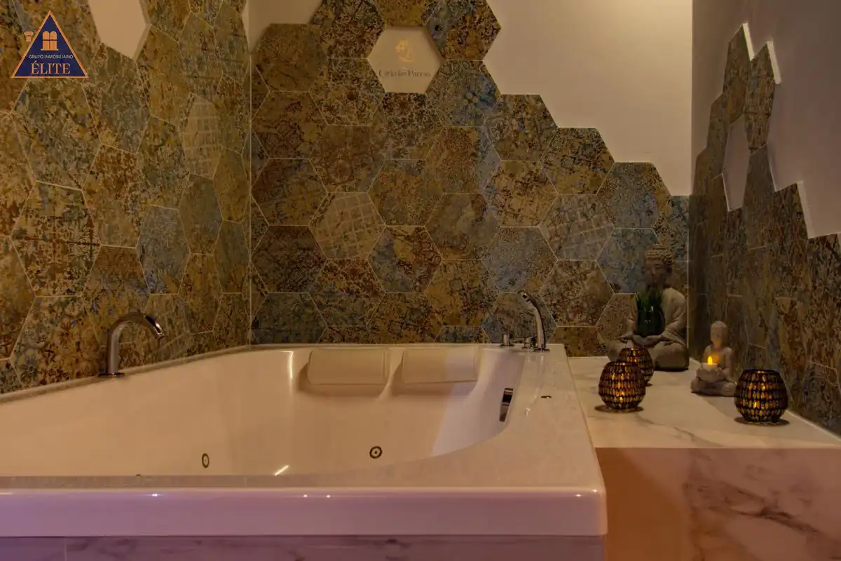 Bathroom of Buildings for sale in Hervás