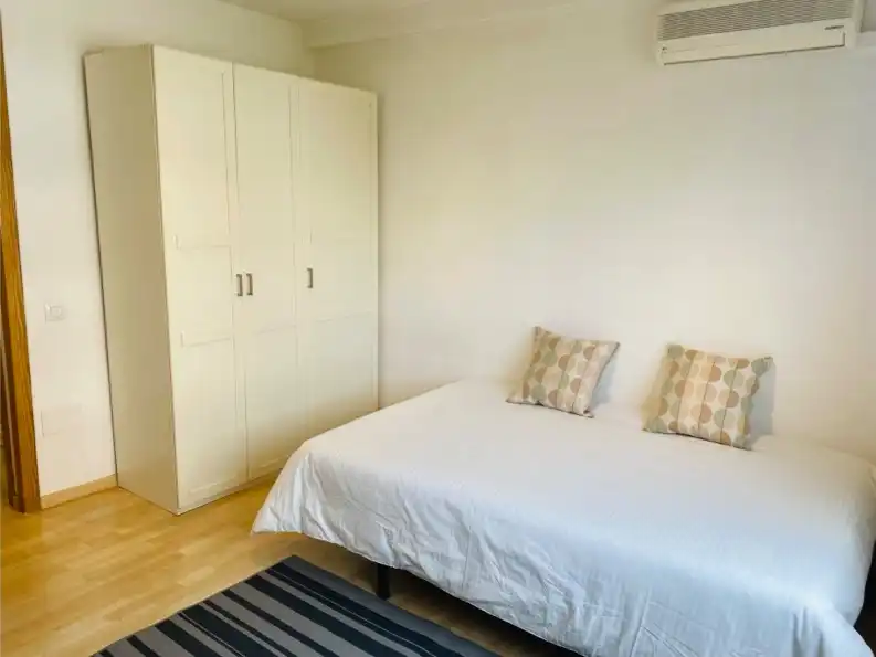 Habitación de Estudio de alquiler en Madrid