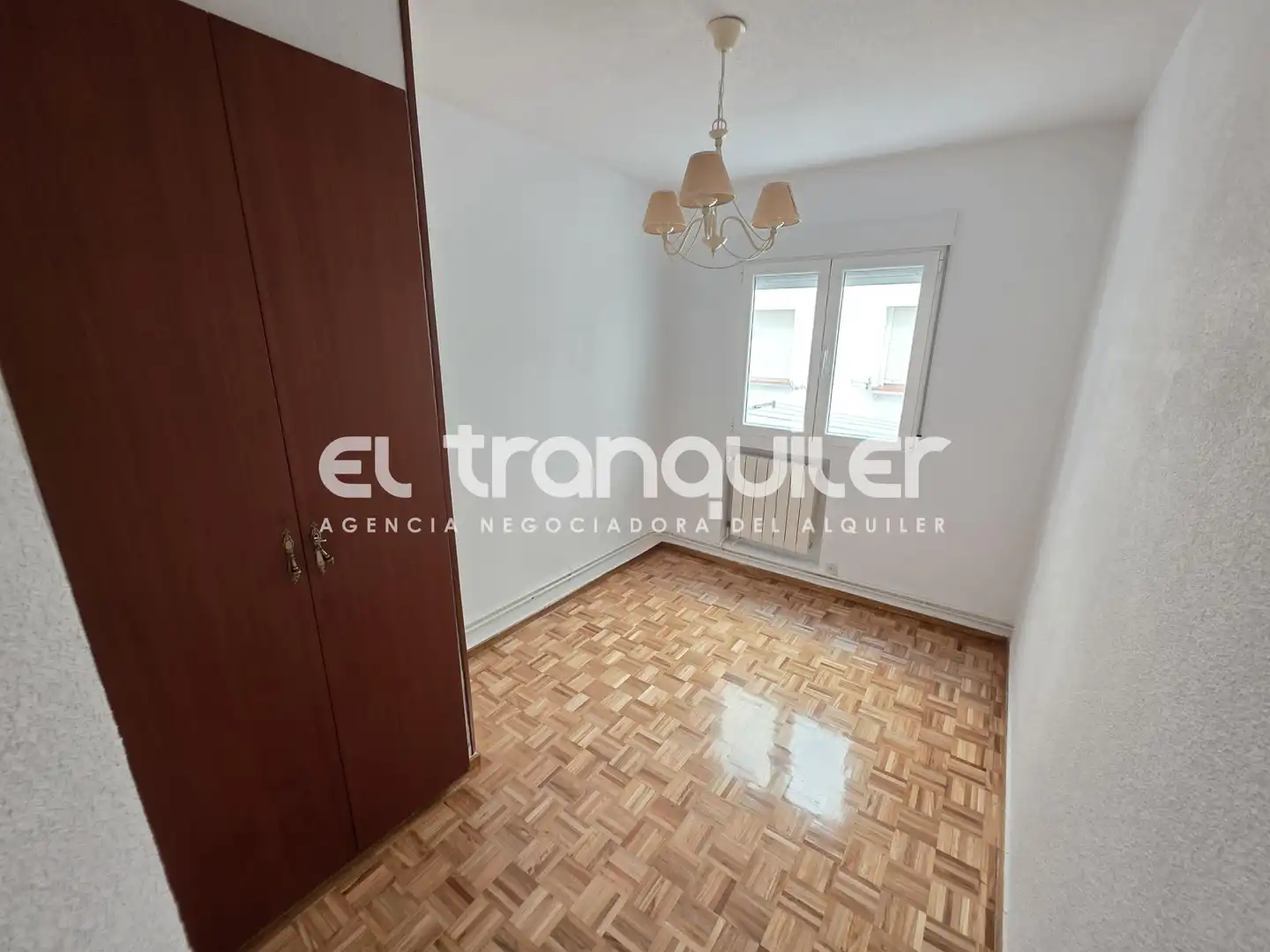 Bedroom of Flat for rent in Madrid  with Air Conditioner, Parquet flooring and Terrace