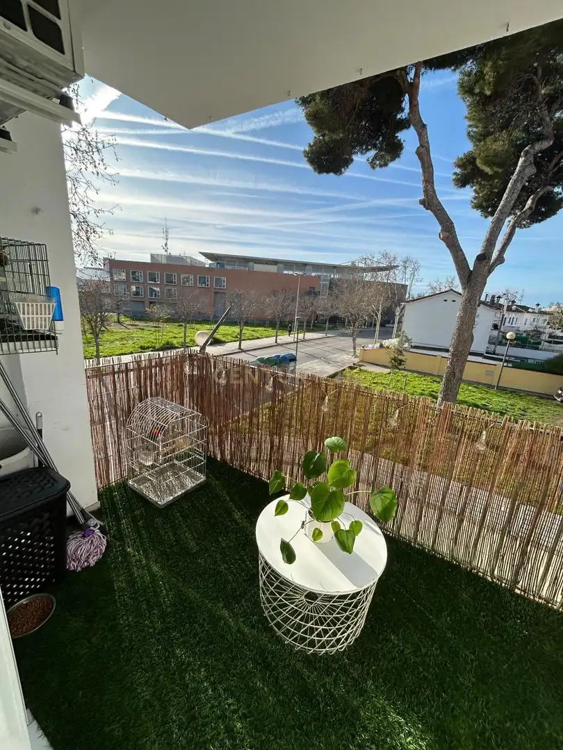 Exterior view of Apartments for sale in Vilanova i la Geltrú  with Air Conditioner, Oven and Washing machine