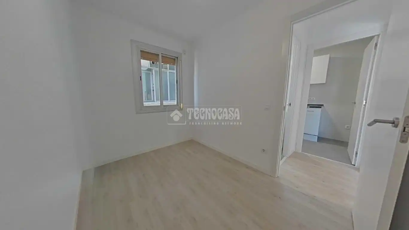 Habitación de Piso en venta en Cornellà de Llobregat