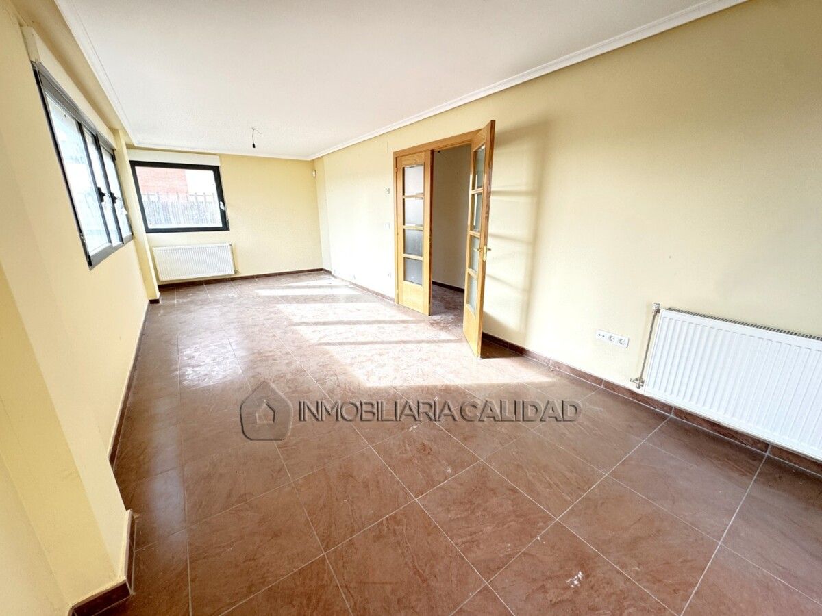 Casa o xalet en venda a Alfoz de Quintanadueñas