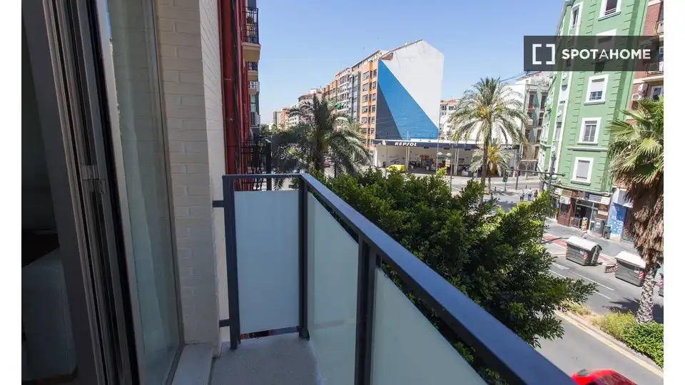 Flat with terrace to rent in L'Eixample, imagen 3