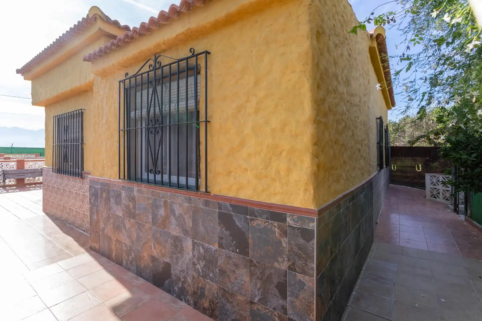Exterior view of Houses for sale in Cártama  with Private garden, Terrace and Storage room