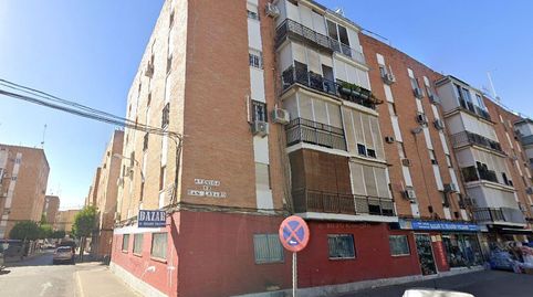 Foto 3 de Piso en venta en Avenida San Lazaro, 3, El Torrejón - El Cerezo, Sevilla Capital