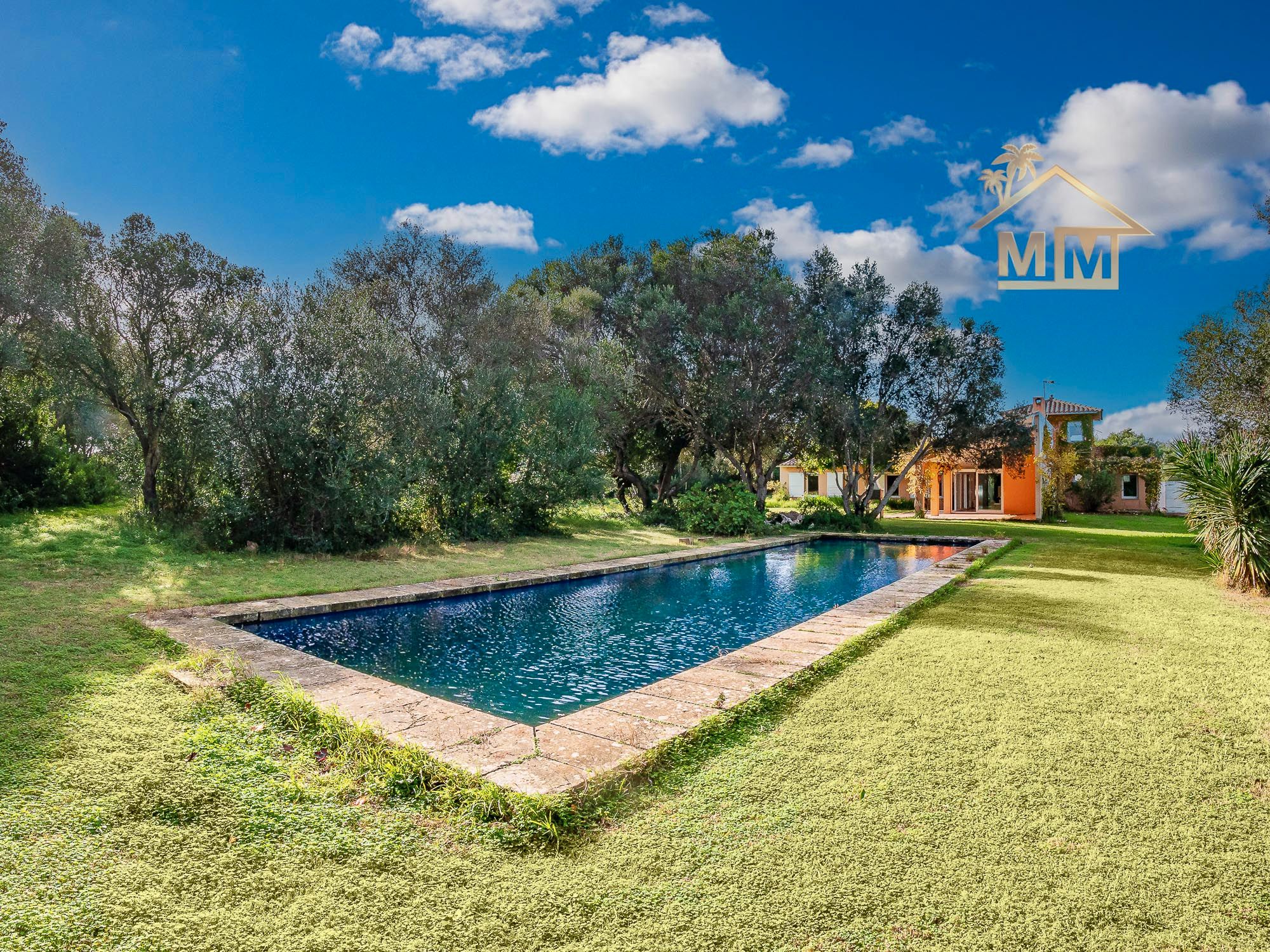 Piscina de Casa o xalet en venda en Maó amb Calefacció, Jardí privat i Terrassa
