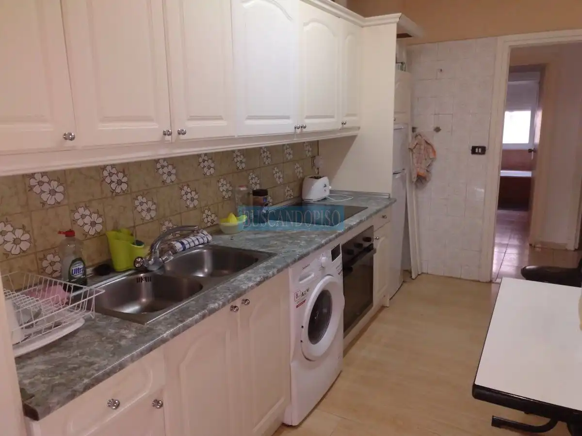 Flat for rent in Residencia