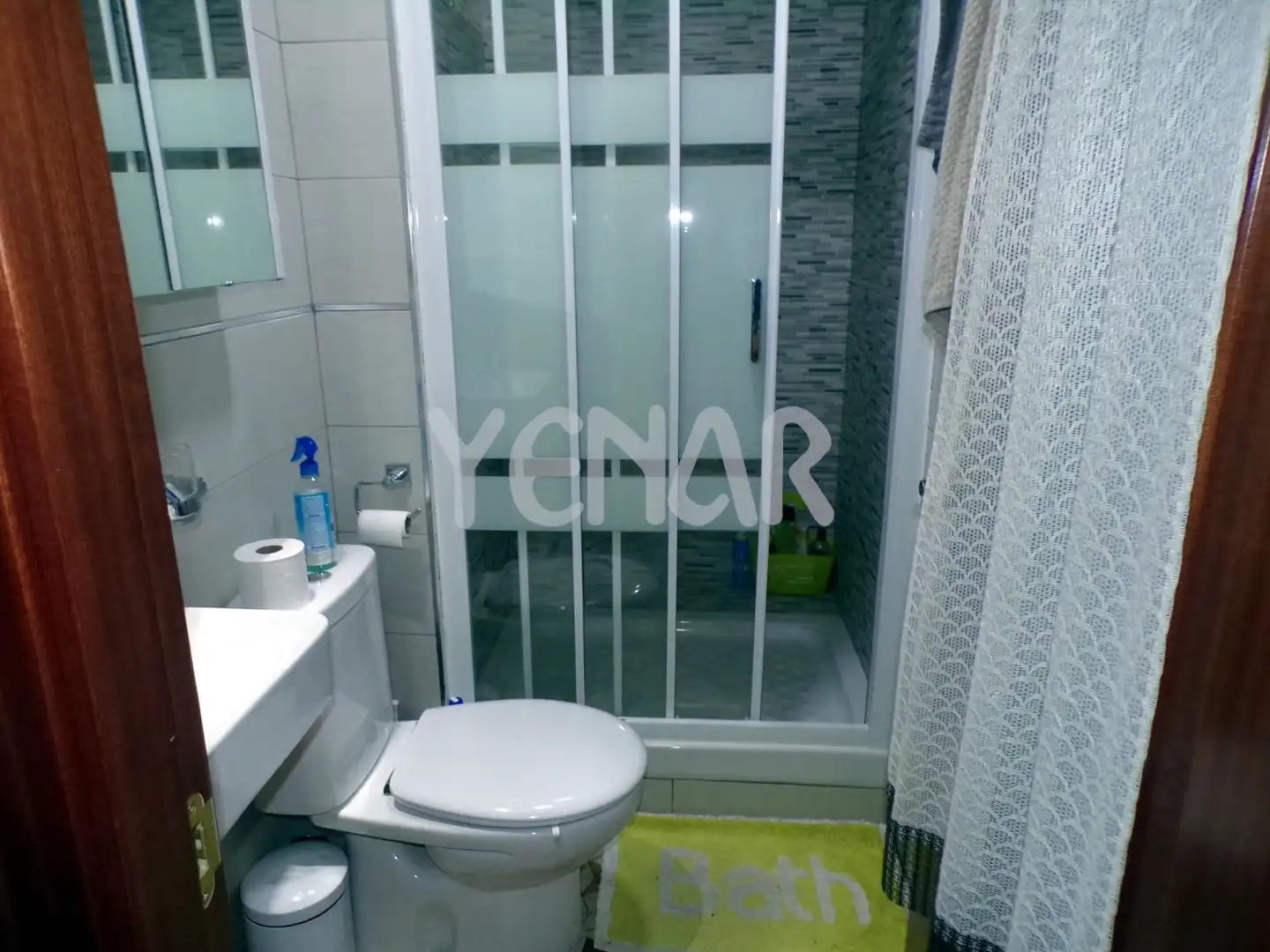 Bathroom of Houses for sale in Castalla