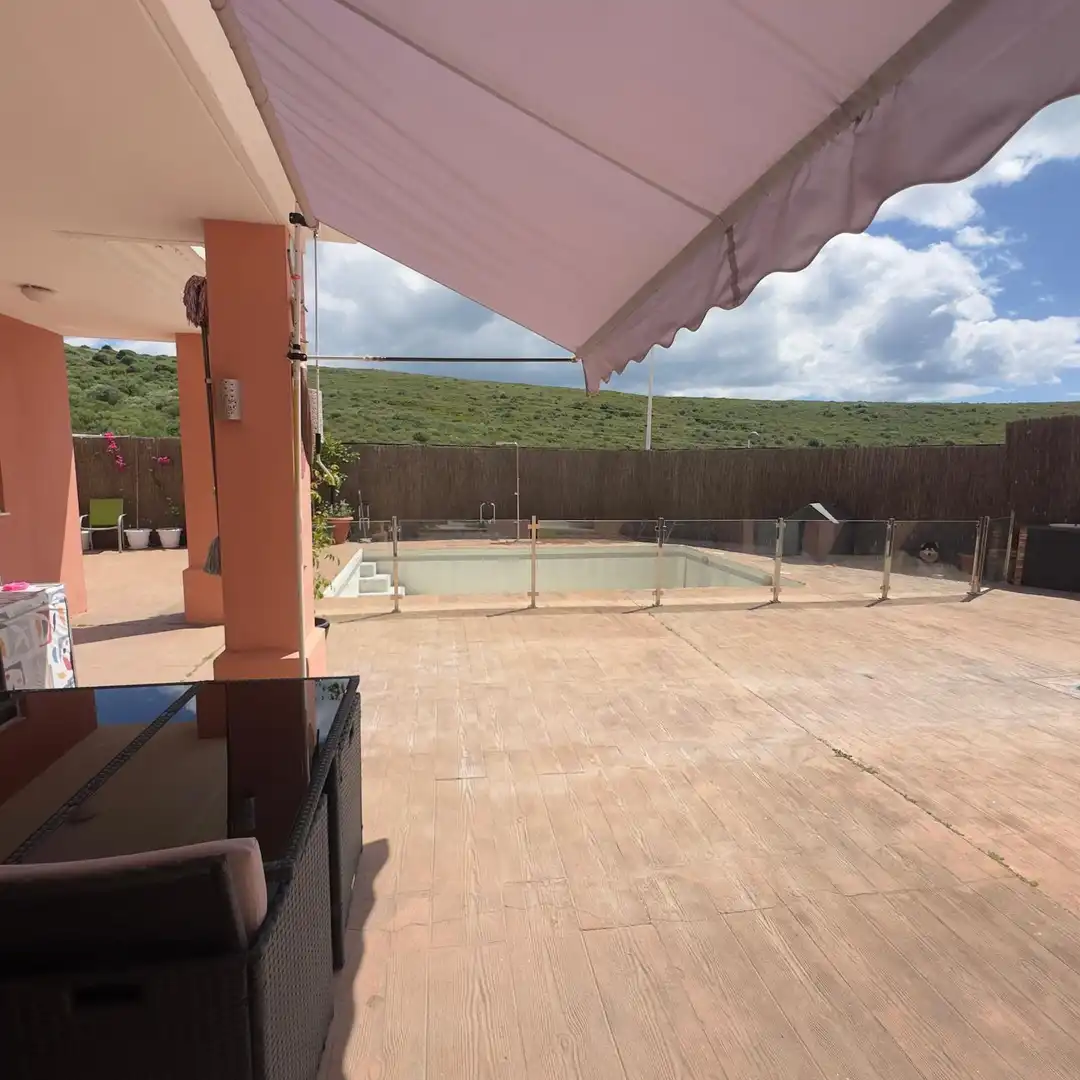 Piscina de Piso en venta en La Línea de la Concepción