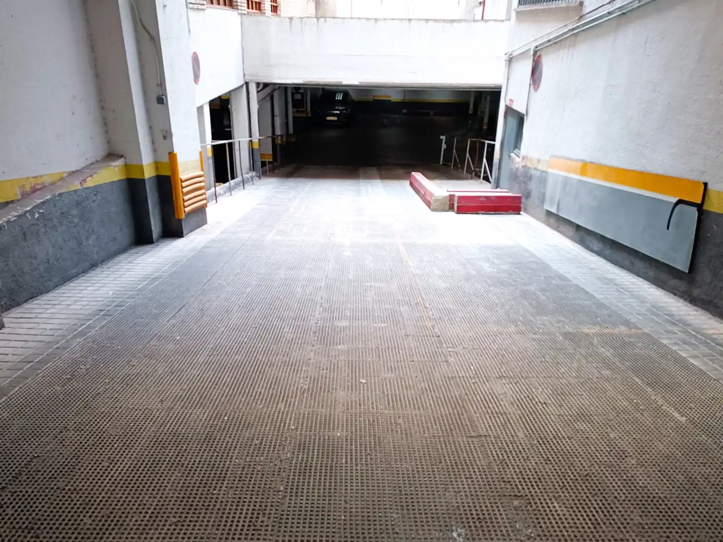 Einzelparkplatz zur Miete in Calle del Aviador Zorita 35, imagen 8