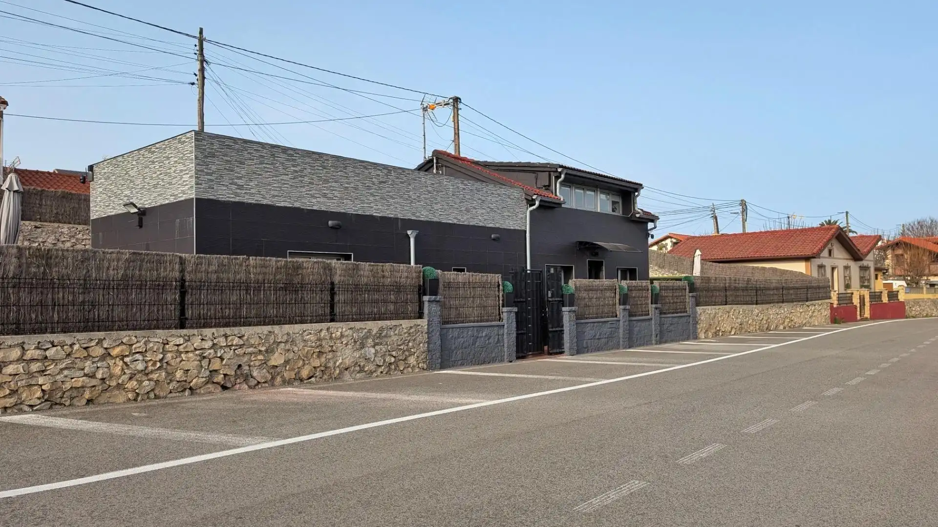 Vista exterior de Casa o chalet en venta en Santander con Calefacción, Jardín privado y Trastero