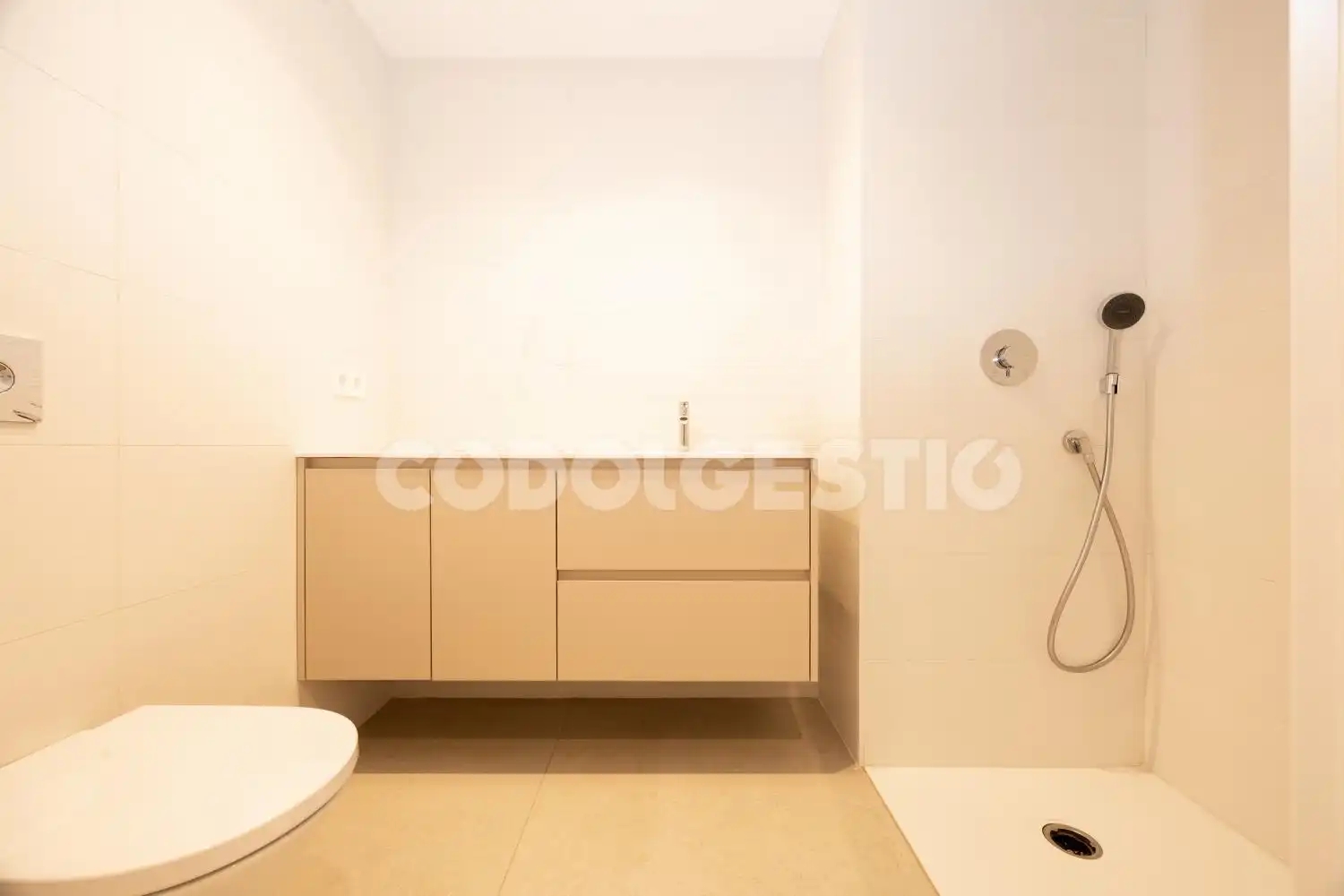 Bathroom of Flat for sale in Vic  with Terrace