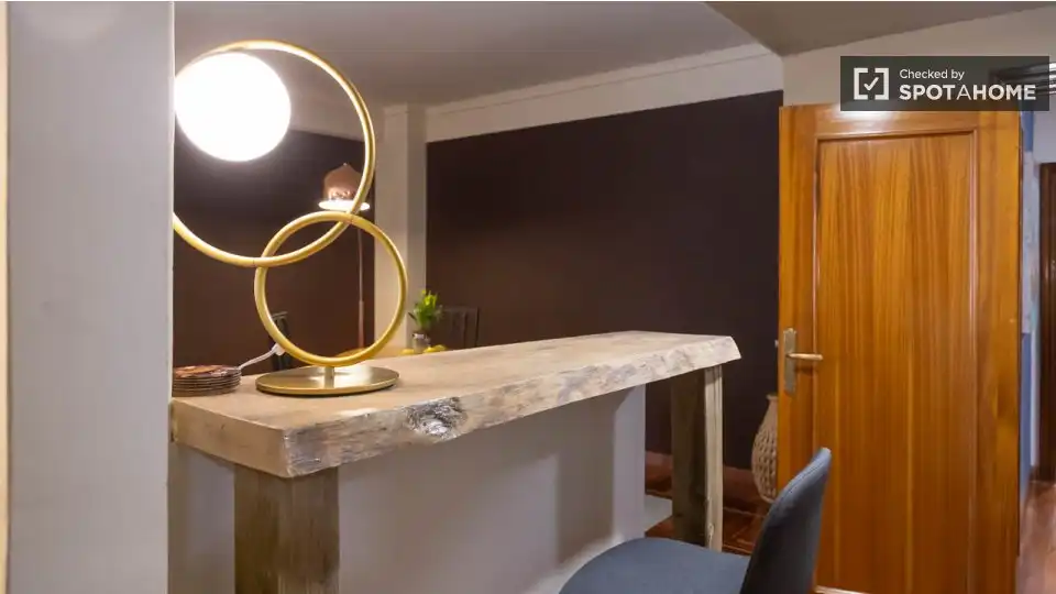 Flat for rent in Trafalgar
