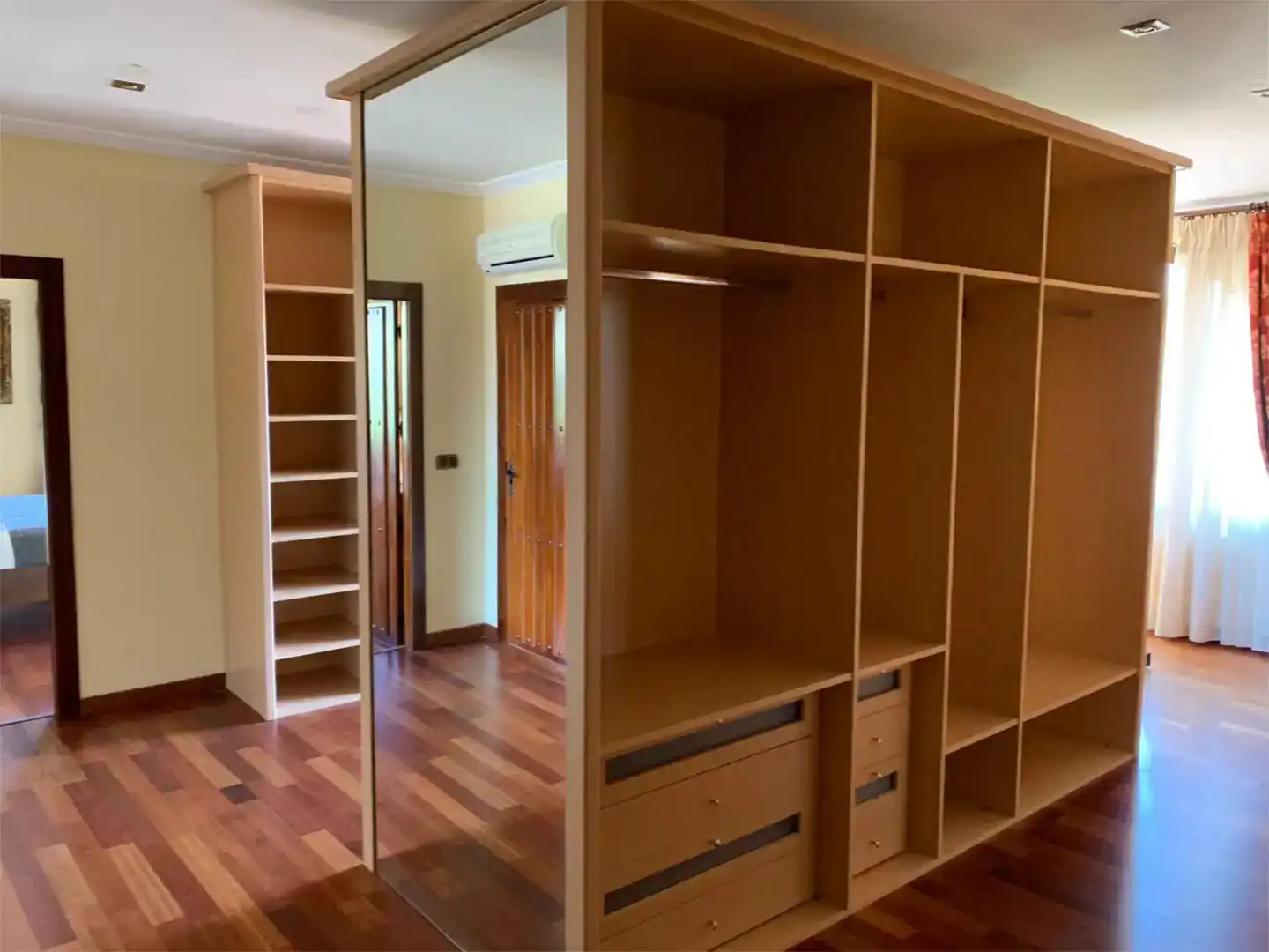 Dormitori de Pis en venda en Villa de Otura amb Aire condicionat, Jardí privat i Parquet
