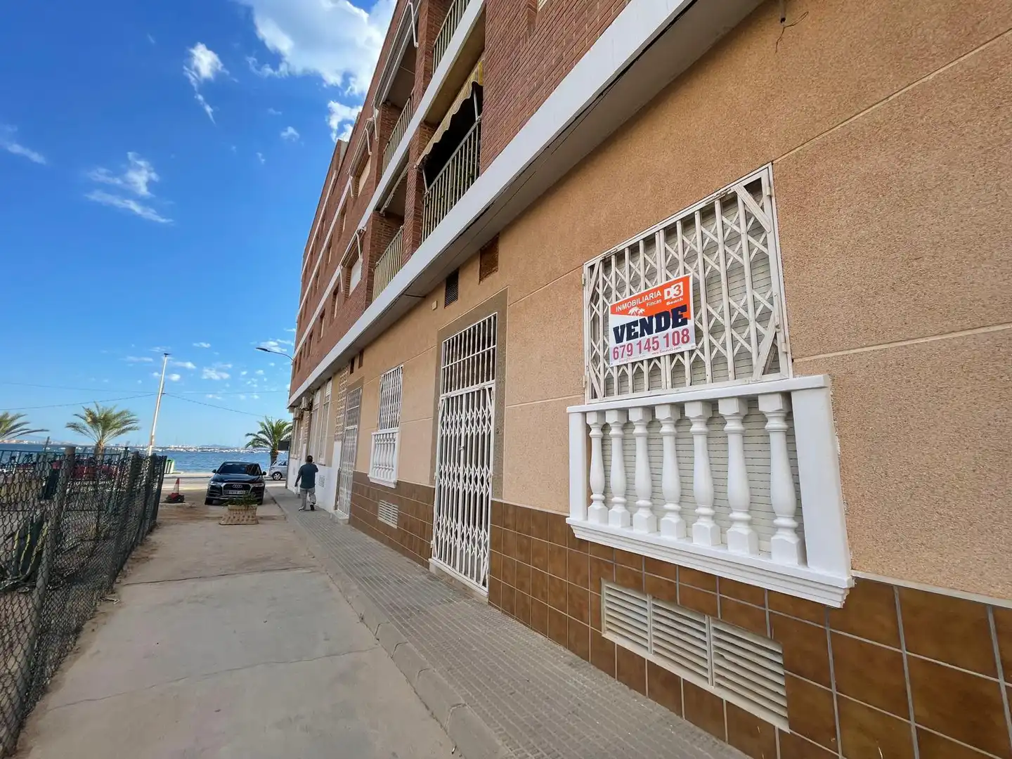 Apartment for sale in Calle Hierro 5