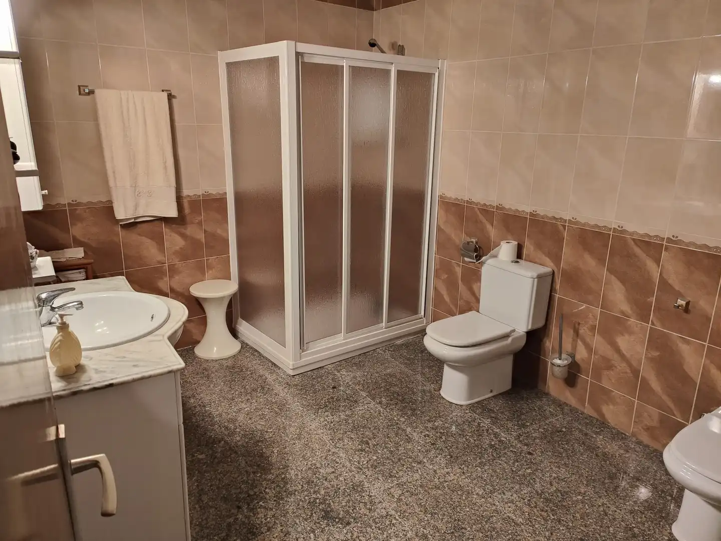 Baño de Casa o chalet en venta en Corral de Almaguer con Calefacción, Parquet y Terraza