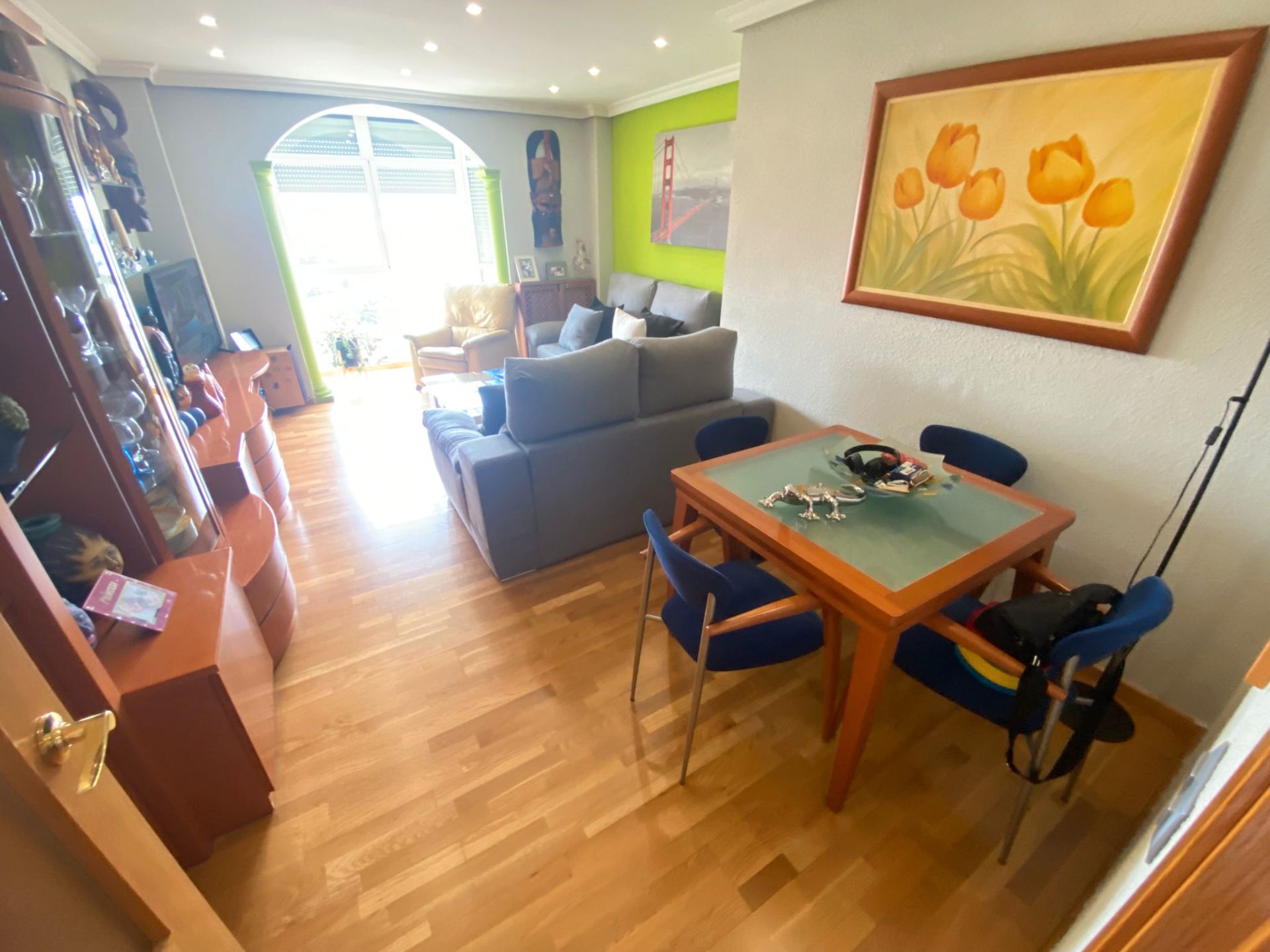 Sala d'estar de Pis en venda en  Madrid Capital amb Aire condicionat, Calefacció i Jardí privat