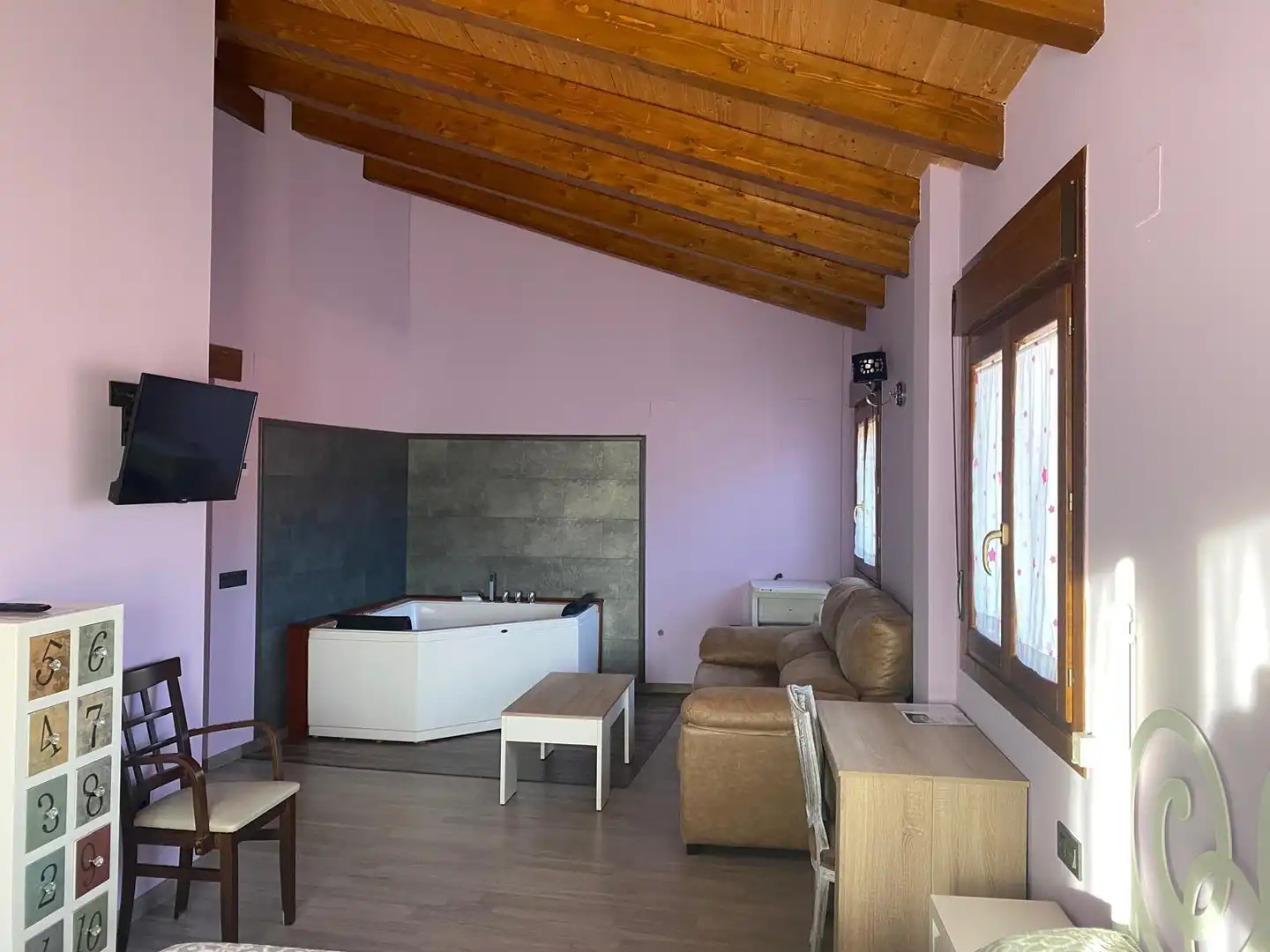 Sala de estar de Edificio en venta en Anento