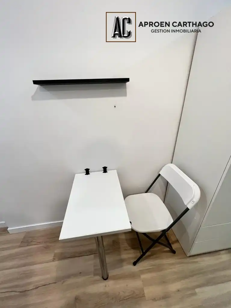 Study for rent in Calle Gloria, Casco Antiguo