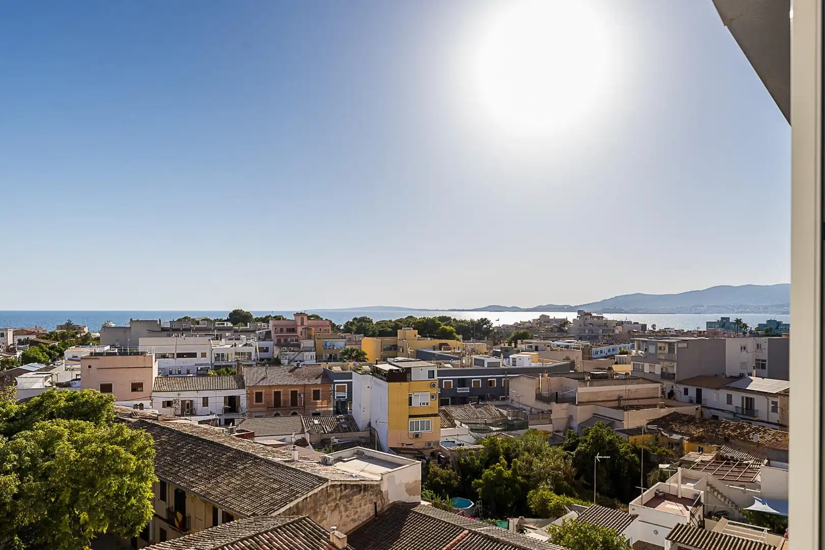 Piso con terraza en venta en Calle CARDENAL ROSSELL 84, imagen 2