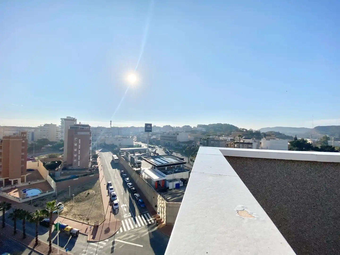 Apartamento con terraza en alquiler en Puerto Deportivo, imagen 3