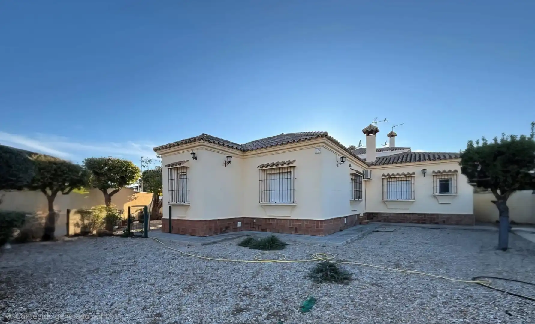 Vista exterior de Casa o xalet en venda en Chiclana de la Frontera