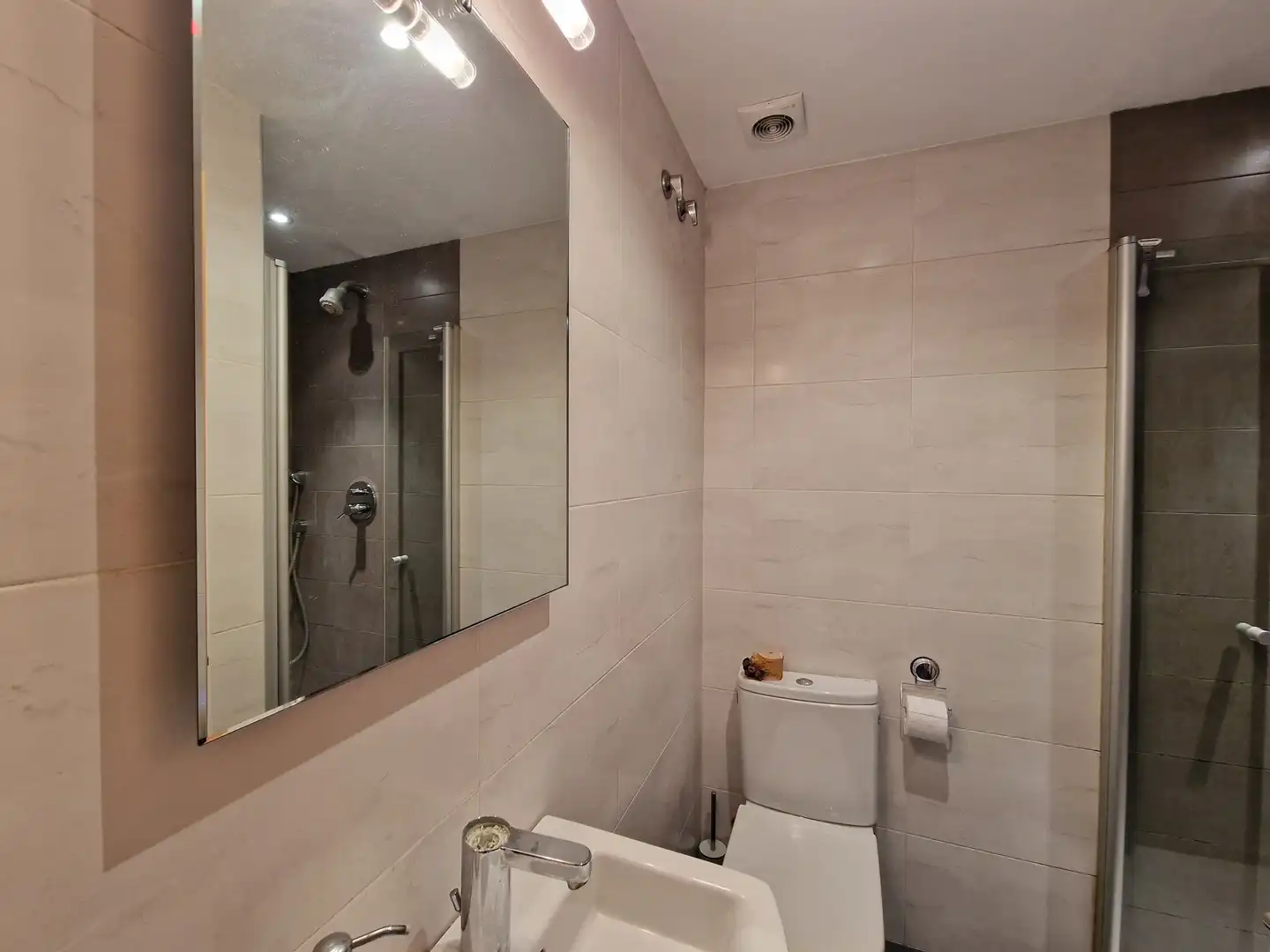 Baño de Finca rústica en venta en Cassà de la Selva con Aire acondicionado, Calefacción y Terraza