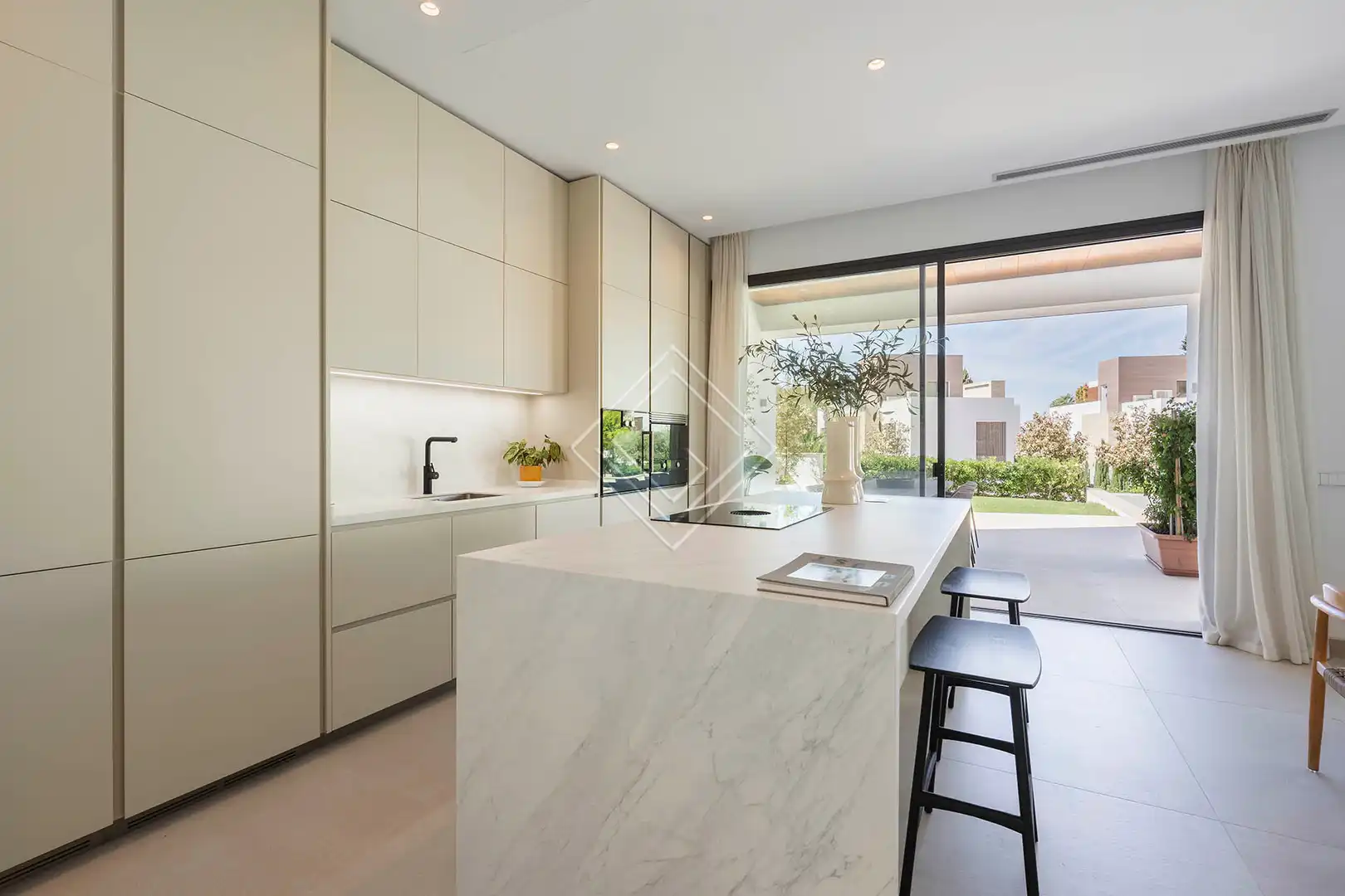 Chalet con piscina en venta en Marbella Centro, imagen 6