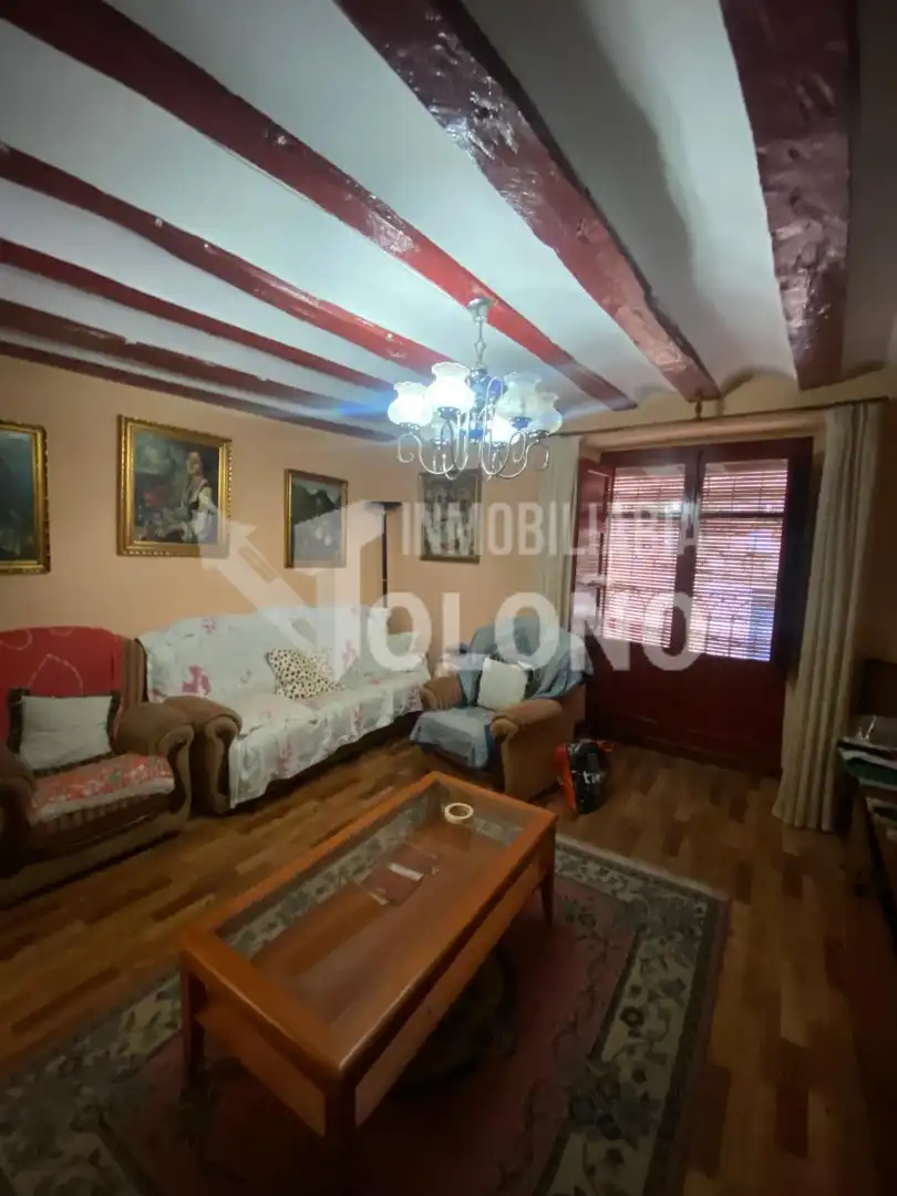 Sala d'estar de Finca rústica en venda en Rodezno amb Traster