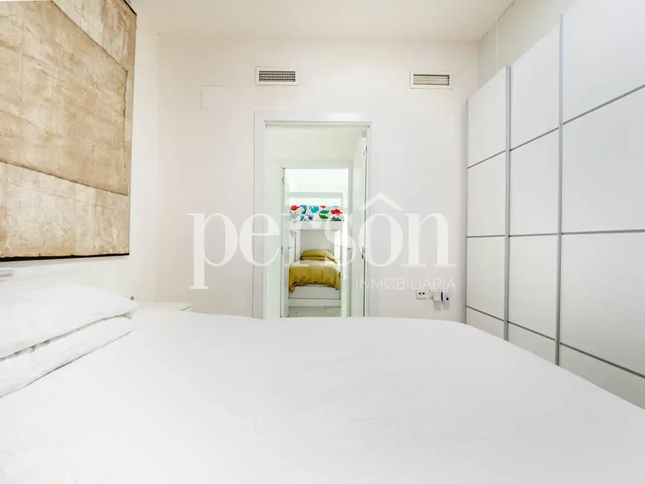Habitación de Planta baja en venta en Valencia con Aire acondicionado, Amueblado y Internet