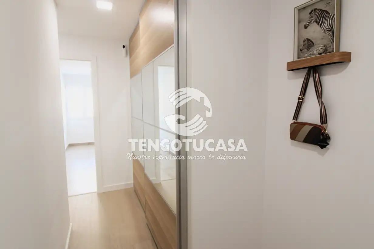 Flat for sale in Madrid  with Air Conditioner, Heating and Furnished