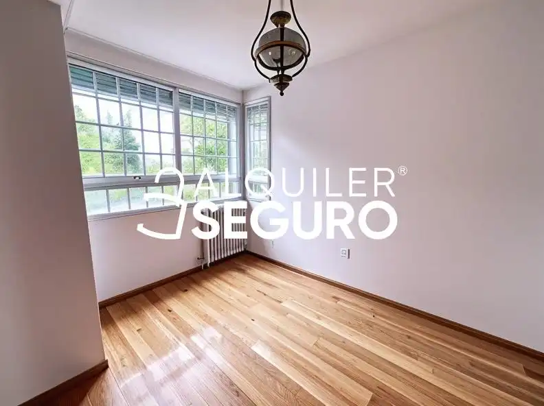 Bedroom of Houses for rent in Madrid  with Heating, Terrace and Storage room