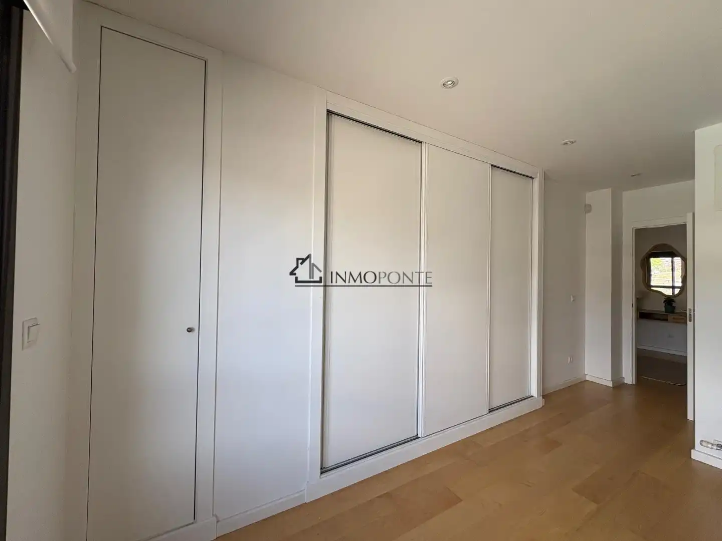 Habitación de Piso de alquiler en Pontevedra Capital  con Calefacción y Trastero