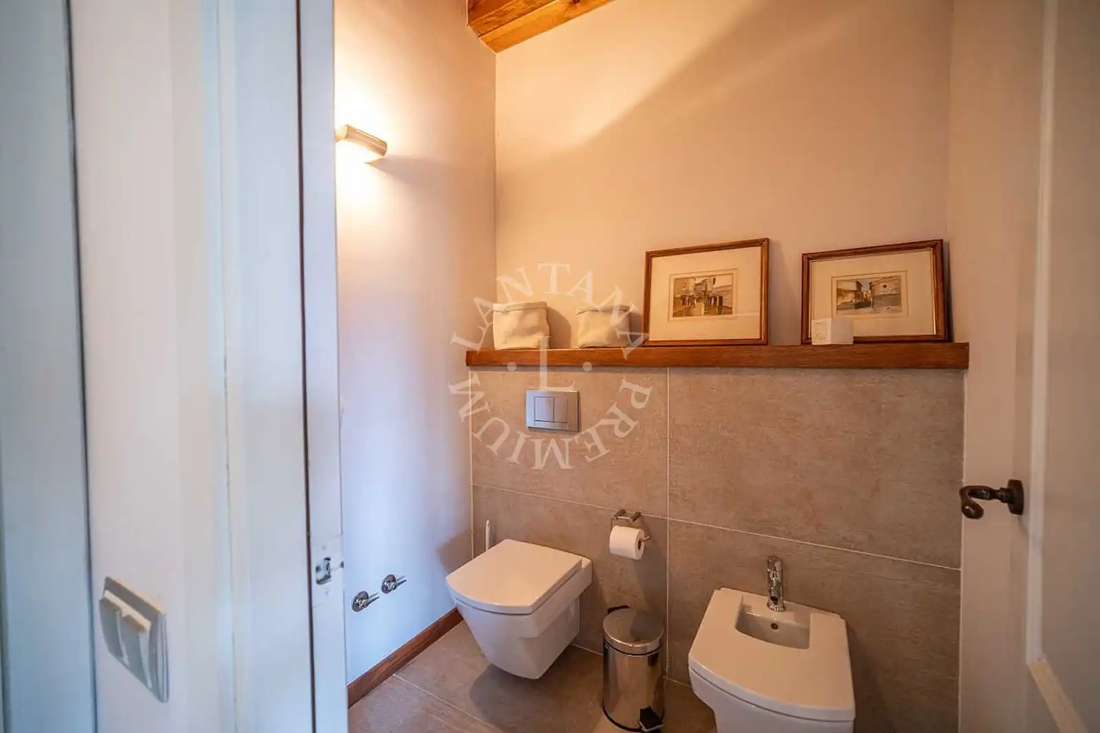 Bany de Casa o xalet en venda en Naut Aran amb Traster