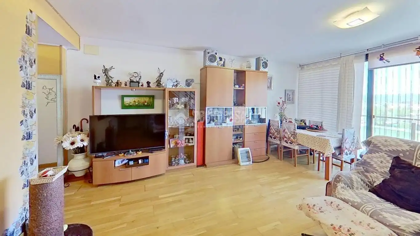 Sala d'estar de Pis en venda en Vic amb Aire condicionat i Balcó